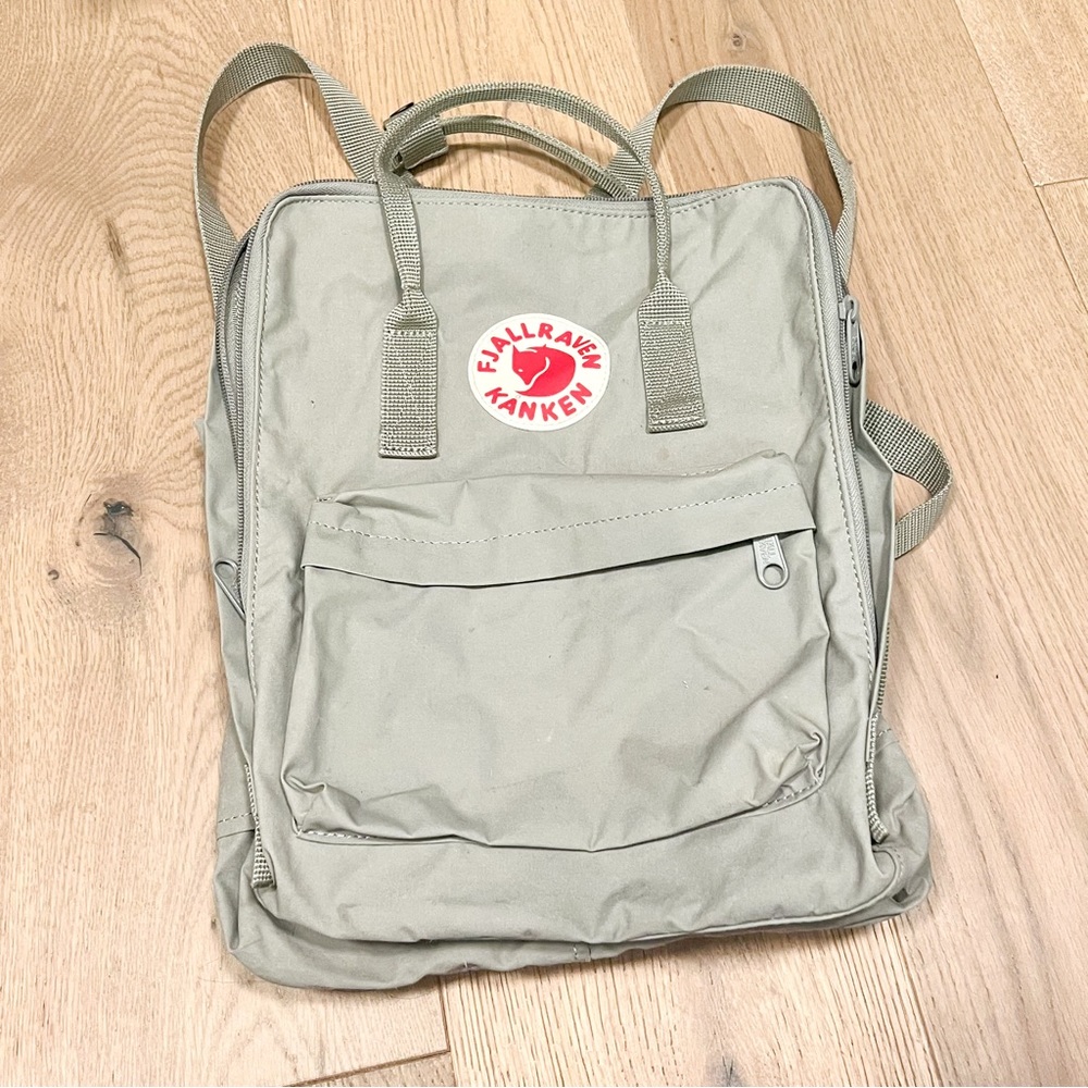 Fjallraven Kanken Gray Khaki Back Pack